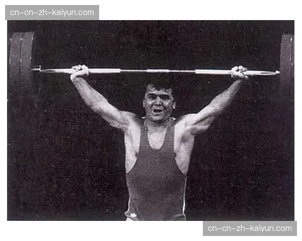 苏莱曼诺尔古国籍转换往事：举重史上的特殊案例