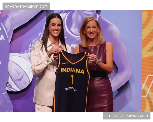 状元热门佩奇-布克斯正式宣布参加2026年WNBA选秀