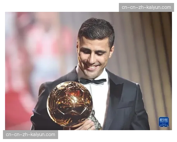 维尼修斯接受专访：谈论种族歧视、金球奖目标与在马德里的生活